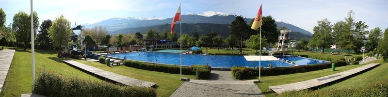 Schwimmbad Hall in Tirol